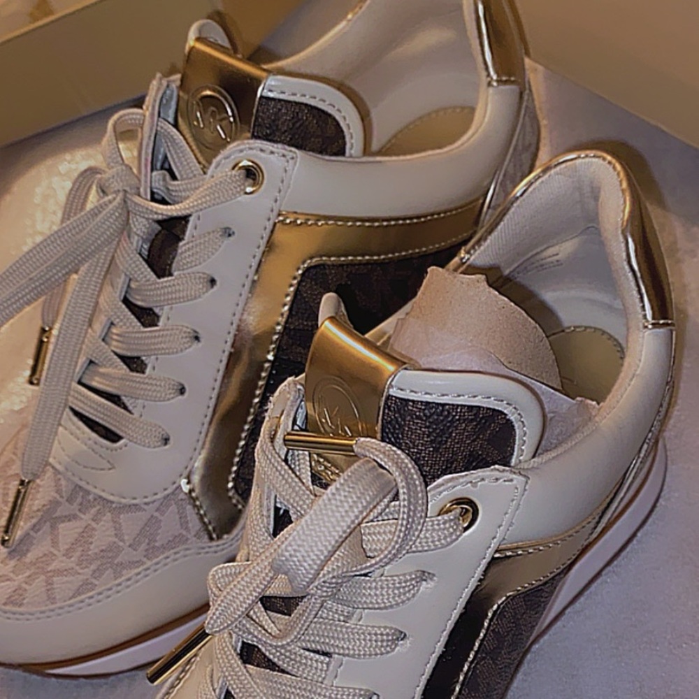 Brand new Michael Kors sneakers !